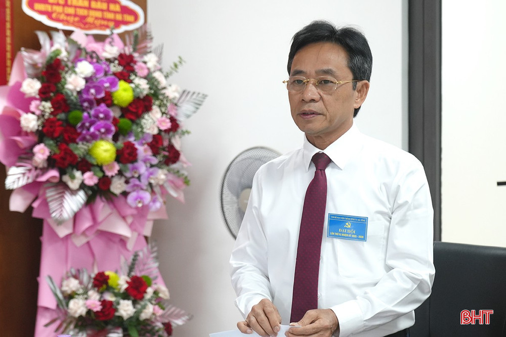 Phó Bí thư Thường trực Tỉnh ủy Trần Thế Dũng phát biểu chỉ đạo đại hội. bqbht_br_dsc01587.jpg