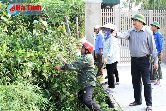 LĐLĐ Hà Tĩnh chung tay trong “Ngày thứ 7 cho nông thôn mới” ảnh 1
