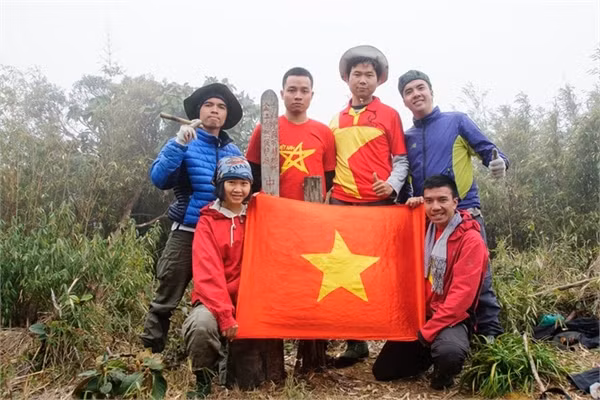 10 ngọn núi cao bậc nhất Việt Nam ảnh 3