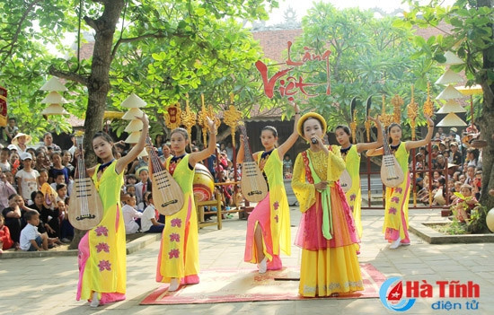 Ấn tượng Chương trình “Làng Việt” tại Nghi Xuân ảnh 5