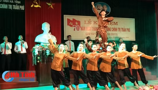 Tích cực đổi mới, nâng cao chất lượng đào tạo đội ngũ cán bộ cho tỉnh ảnh 2