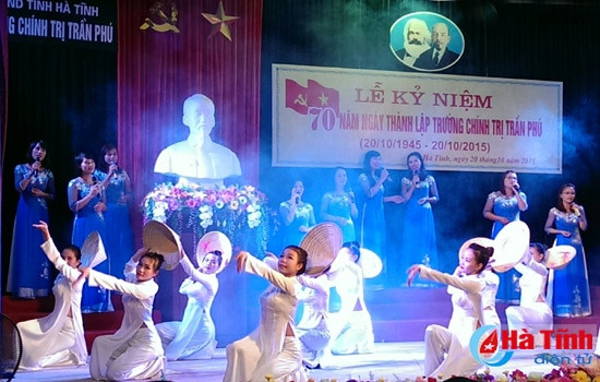 Tích cực đổi mới, nâng cao chất lượng đào tạo đội ngũ cán bộ cho tỉnh ảnh 3