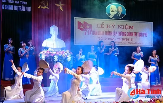 Tích cực đổi mới, nâng cao chất lượng đào tạo đội ngũ cán bộ cho tỉnh ảnh 3