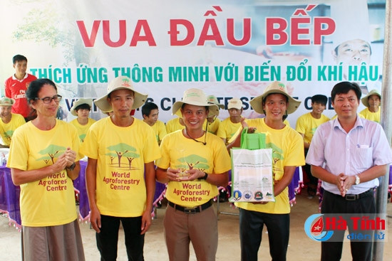 Thi “Vua đầu bếp nam” mừng ngày Phụ nữ Việt Nam ảnh 7