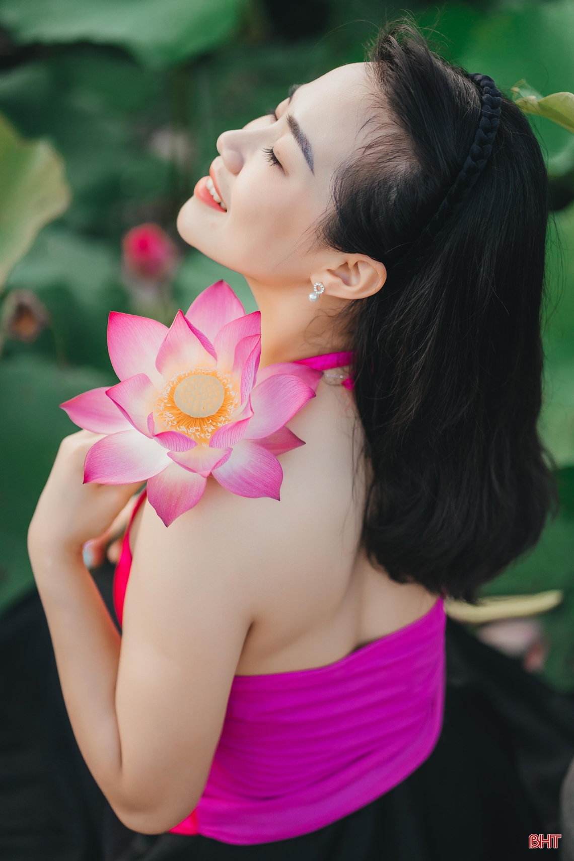 Thành Sen tỏa ngát... hương sen!