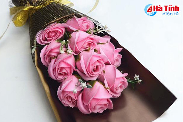 thoa suc chon hoa tuoi chocolate cho ngay le tinh nhan