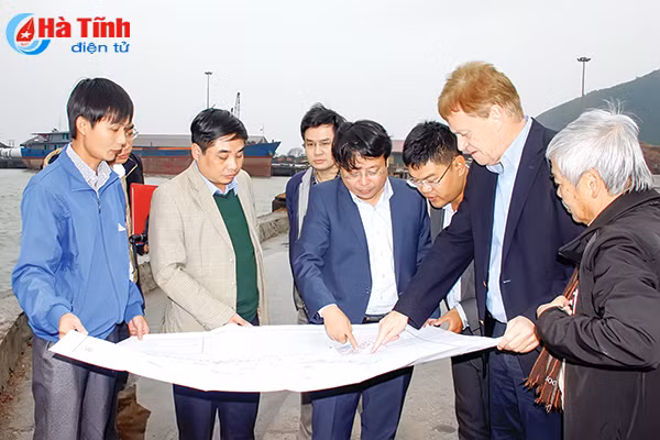 dieu hanh linh hoat hieu qua hoan thanh cac muc tieu phat trien kt xh