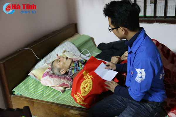 mang tet yeu thuong ve vung kho khan