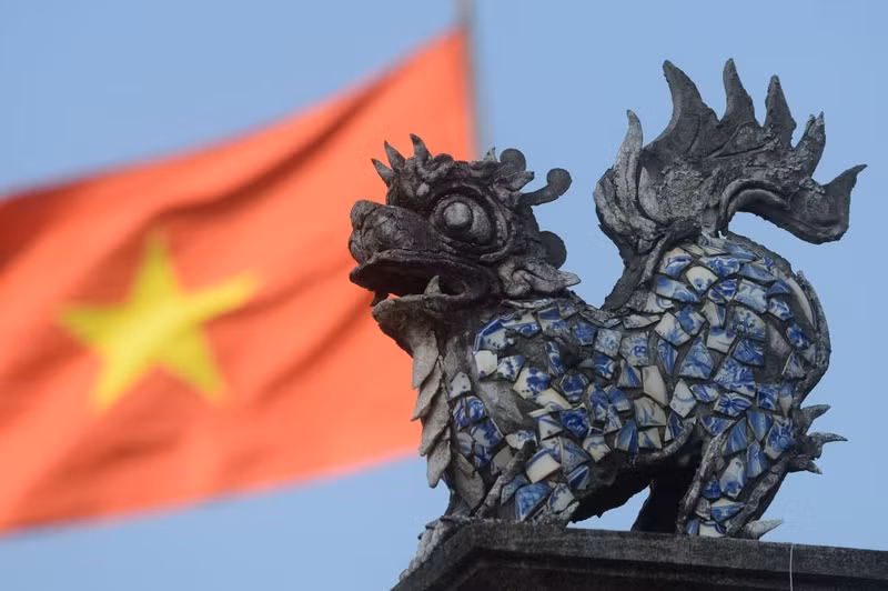 don tet mau tuat o viet nam qua ong kinh cac hang thong tan noi tieng