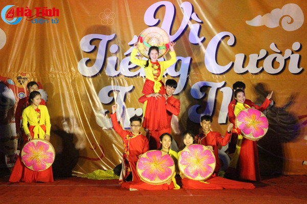 am ap vi tieng cuoi tuoi tho tai lang tre sos ha tinh