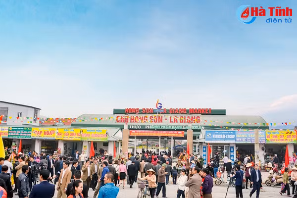 cho hong son la giang diem nhan thuong mai tx hong linh