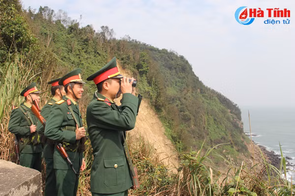 gac niem vui doan tu giu binh yen cho nhan dan don tet vui xuan
