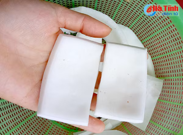 9x ha tinh chia se cach lam mut dua hoa cuc tuyet dep don tet