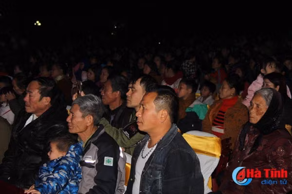 cam dong dem nhac tu thien tet am mien que xuan