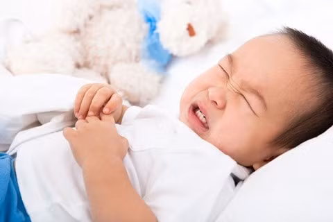 ngay tet canh giac voi ngo doc thuc pham o tre