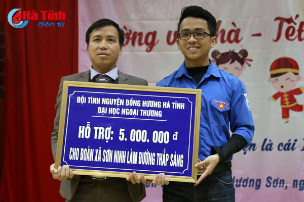 mang tet yeu thuong ve vung kho khan