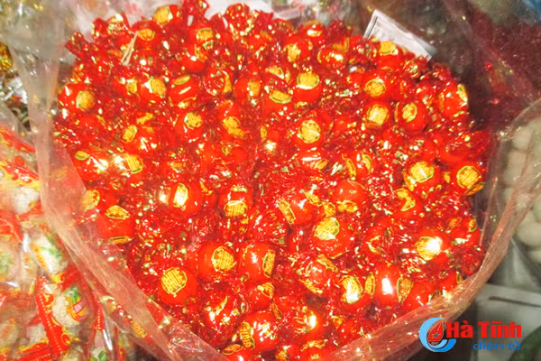 banh keo ba khong tran lan thi truong