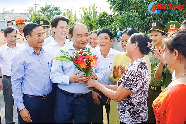 doan ket quyet tam thuc hien thang loi cac muc tieu nhiem vu