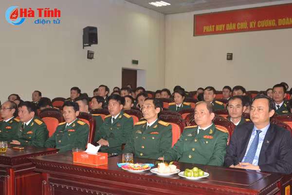 lanh dao tinh chuc tet giao nhiem vu cac don vi truc dem giao thua