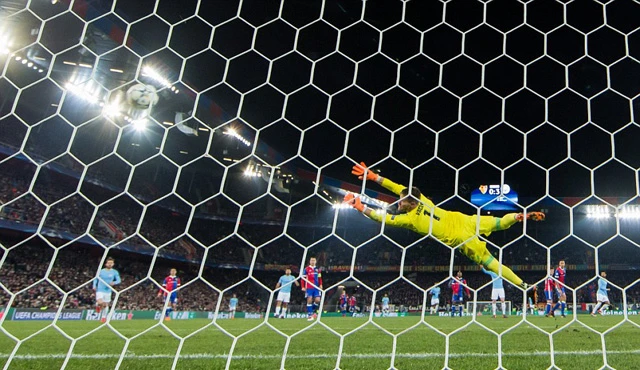 nghien nat basel man city dat mot chan vao tu ket