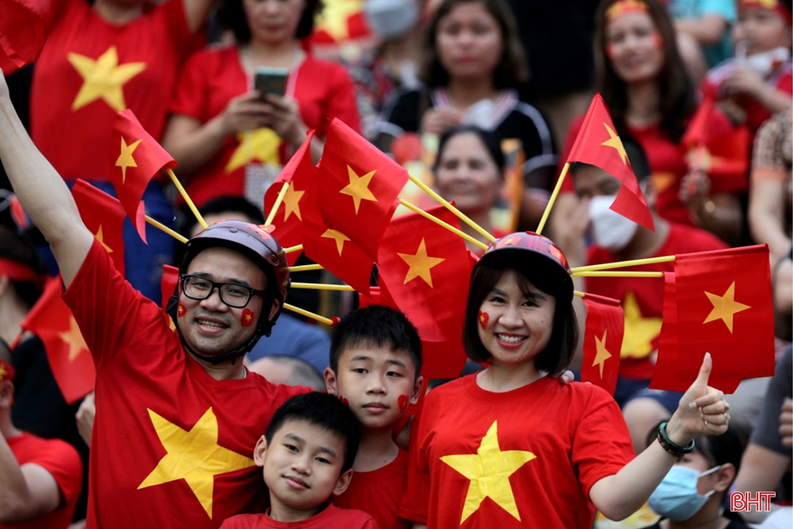 Thắng kịch tính trước Thái Lan, Việt Nam vô địch bóng đá nữ SEA Games 31