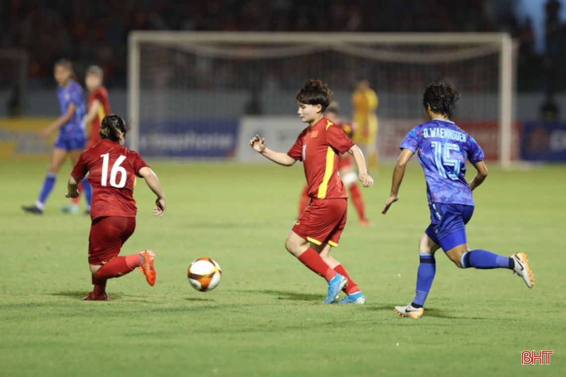 Thắng kịch tính trước Thái Lan, Việt Nam vô địch bóng đá nữ SEA Games 31