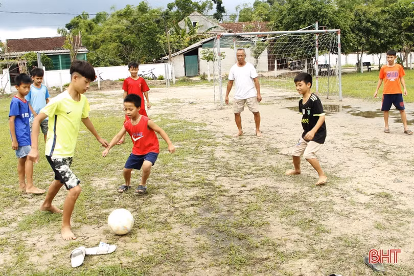 Người Sơn Hà “thà nhịn ăn, không nhịn chơi thể thao…”