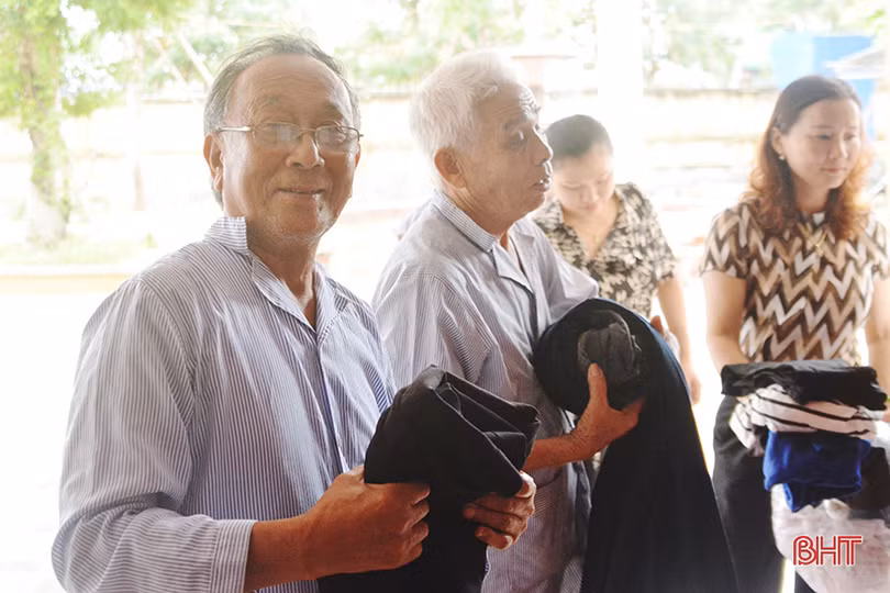 Ấm lòng bệnh nhân nghèo ở Bệnh viện đa khoa Thạch Hà