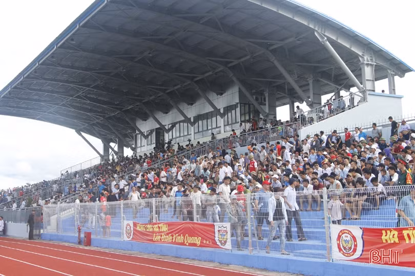 Hồng Lĩnh Hà Tĩnh quyết cống hiến trận cầu đẹp mắt trước giờ đăng quang Giải hạng Nhất quốc gia 2019