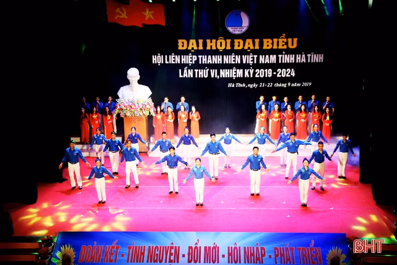 Xây dựng thế hệ thanh niên Hà Tĩnh bản lĩnh, xung kích, tình nguyện, sáng tạo trong thời kỳ mới