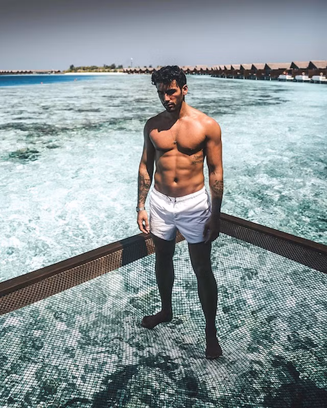 Dưới là đại dương, trên là trăng sao - đây có thể là nơi ngủ đẹp nhất thế giới