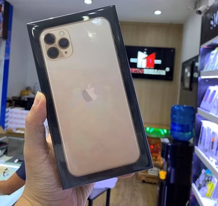 ​iPhone11 Pro Max bất ngờ xuất hiện tại Việt Nam