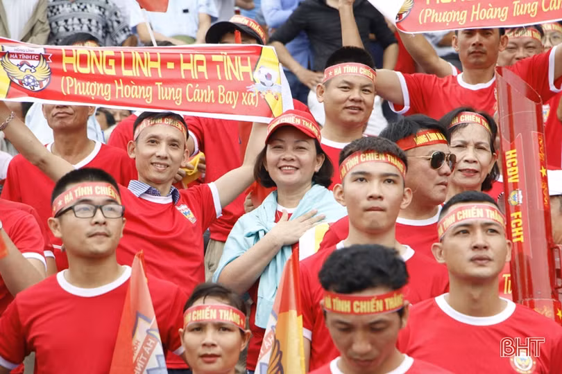 Hồng Lĩnh Hà Tĩnh quyết cống hiến trận cầu đẹp mắt trước giờ đăng quang Giải hạng Nhất quốc gia 2019