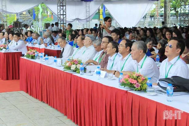 Khoa Ngữ văn - ĐH Vinh đóng góp quan trọng vào sự nghiệp GD&ĐT của đất nước