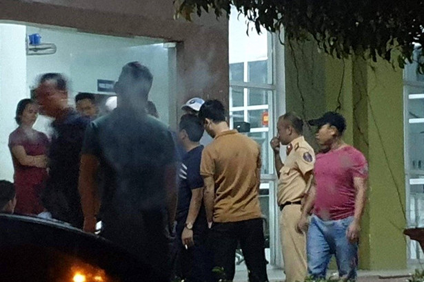 Xô xát tại quán karaoke, 2 công an và 1 thanh niên nhập viện