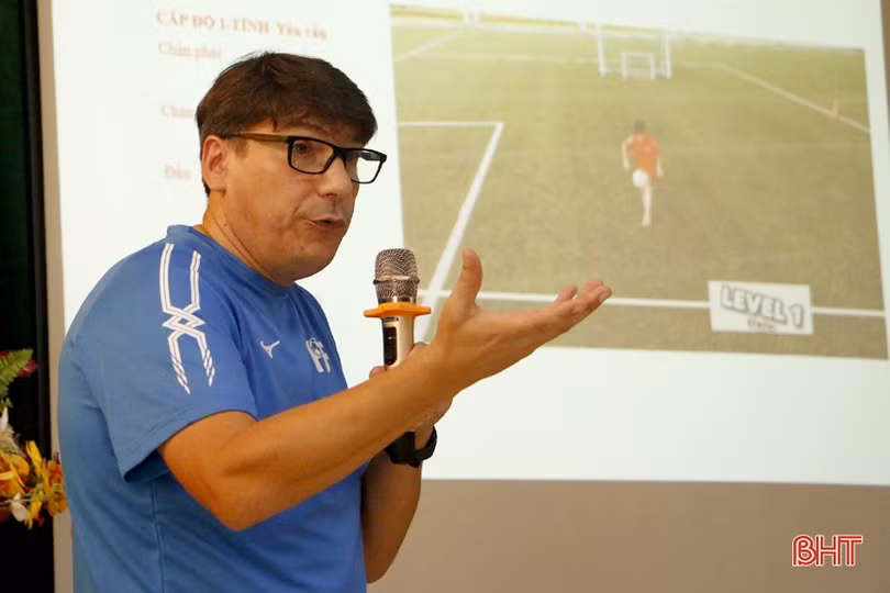 PVF tập huấn nghiệp vụ HLV bóng đá cho hơn 450 giáo viên Hà Tĩnh