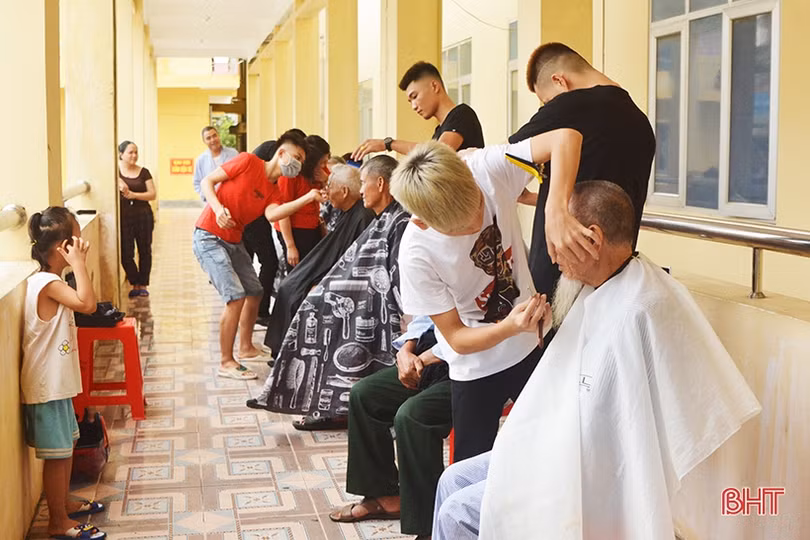 Ấm lòng bệnh nhân nghèo ở Bệnh viện đa khoa Thạch Hà