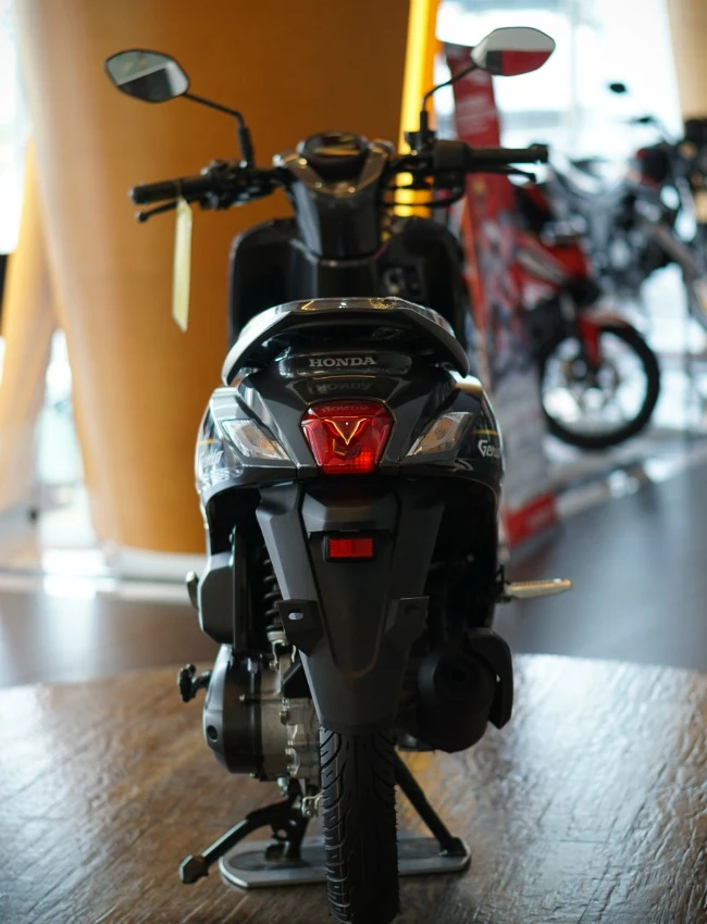 Xe ga mới Honda Genio 110 giá 28,8 triệu đồng hút nam nữ sinh viên Việt