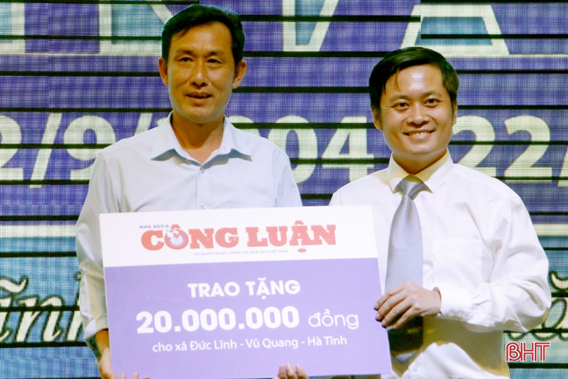Văn phòng đại diện Báo Nhà báo và Công luận Bắc miền Trung kỷ niệm 15 năm thành lập