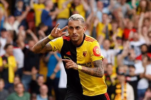 Công làm thủ phá, Arsenal bị Watford cầm chân