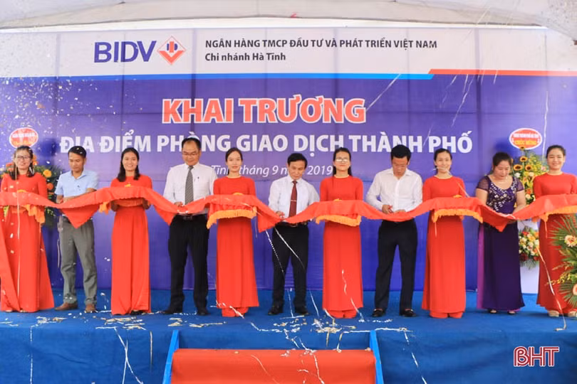 BIDV Hà Tĩnh khai trương địa điểm mới phòng giao dịch thành phố