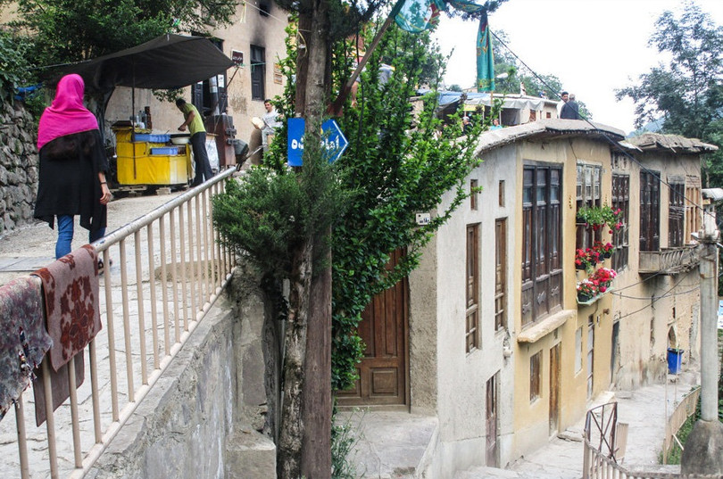 Nơi người dân đi lại trên mái nhà nghìn năm ở Iran