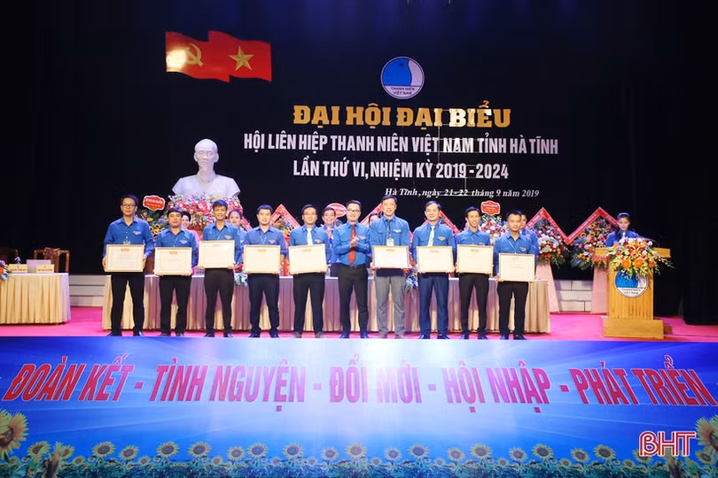Xây dựng thế hệ thanh niên Hà Tĩnh bản lĩnh, xung kích, tình nguyện, sáng tạo trong thời kỳ mới