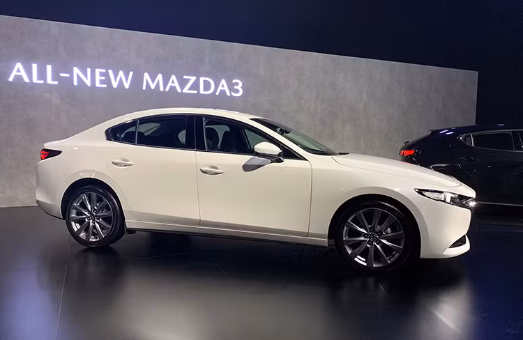 Mazda3 thế hệ mới ra mắt, tháng 10 bán tại Việt Nam