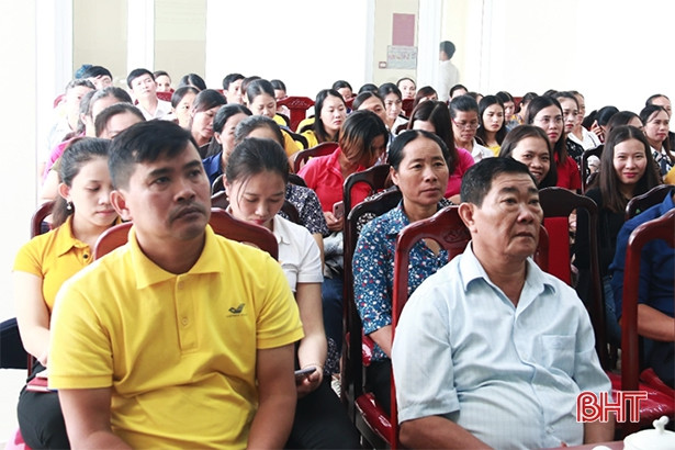 Trang bị kỹ năng phát triển người tham gia BHXH, BHYT cho gần 100 đại lý