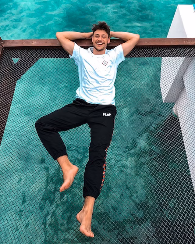 Dưới là đại dương, trên là trăng sao - đây có thể là nơi ngủ đẹp nhất thế giới