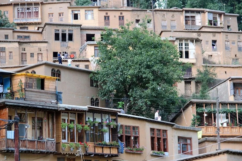 Nơi người dân đi lại trên mái nhà nghìn năm ở Iran