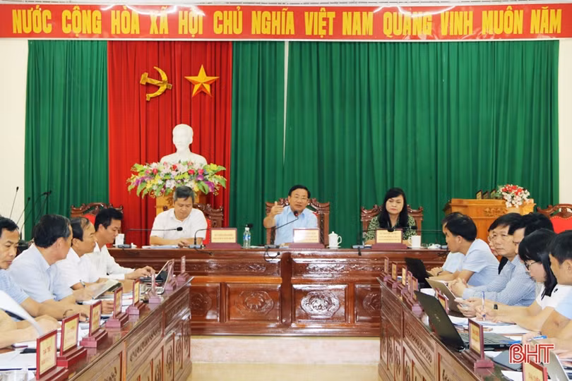 Bí thư Tỉnh ủy giải đáp nhiều kiến nghị về đất đai tại phiên tiếp công dân “3 trong 1” tháng 9