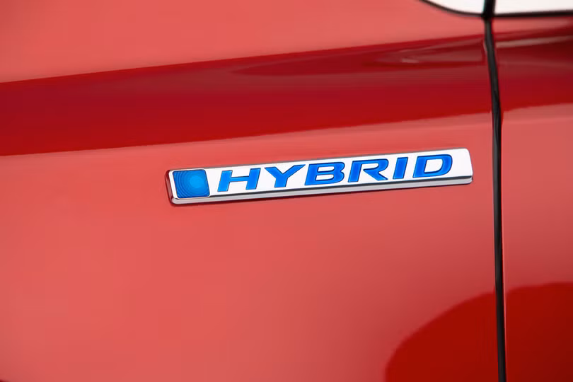 Honda CR-V ra mắt, có bản Hybrid, thay đổi ngoại thất, loại bỏ cần số