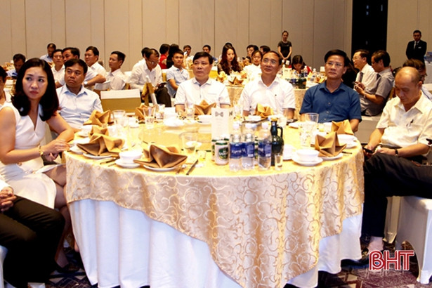 Văn phòng đại diện Báo Nhà báo và Công luận Bắc miền Trung kỷ niệm 15 năm thành lập